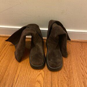 Brown Unif Bundt Boot (size 6)